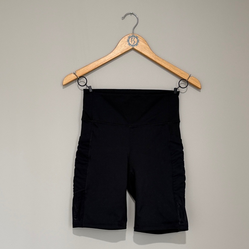 Fabletics Black Women's Powerhold Bike Shorts